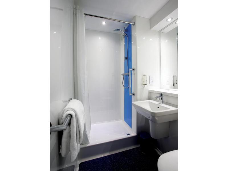 Travelodge Harrogate Buitenkant foto